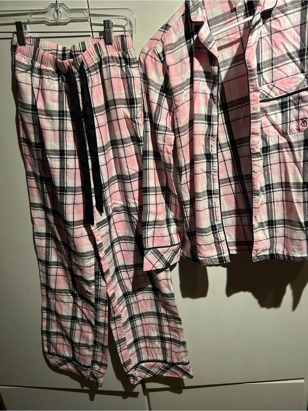 Victoria's Secret
Flannel Long Pajama Set